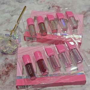 Jeffree Star Mini Lipstick Set in Pink and Red Hues